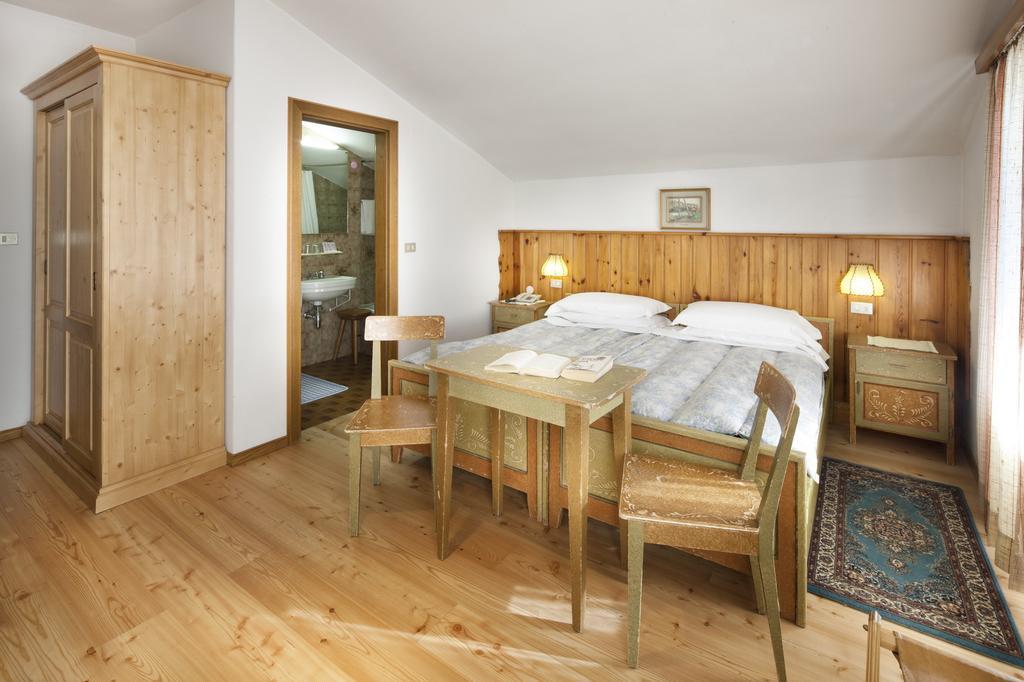Hotel Bellaria - Cortina dʼAmpezzo Oda fotoğraf