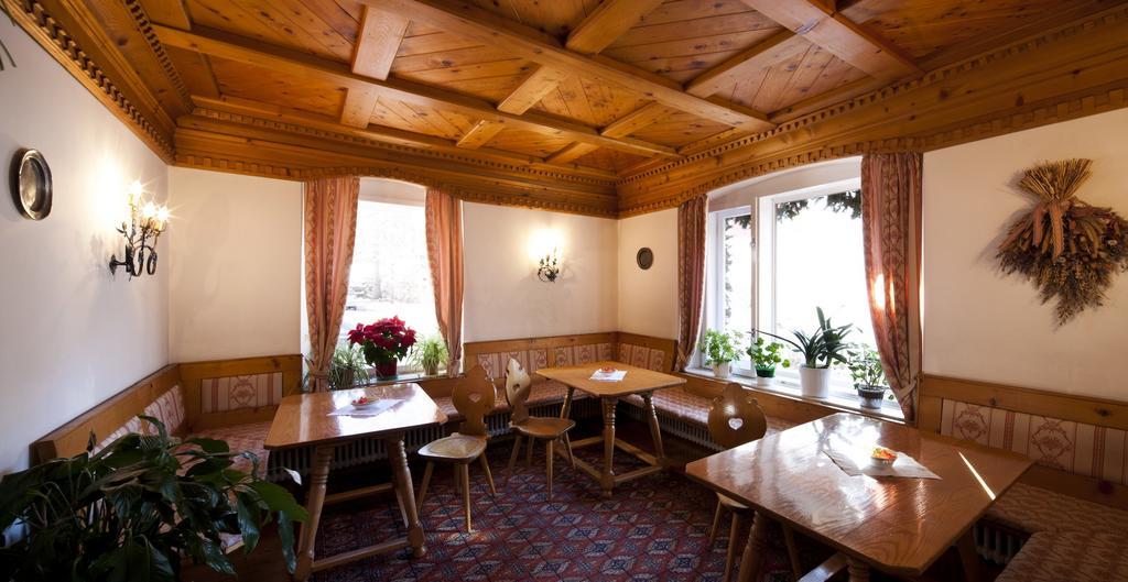 Hotel Bellaria - Cortina dʼAmpezzo Dış mekan fotoğraf