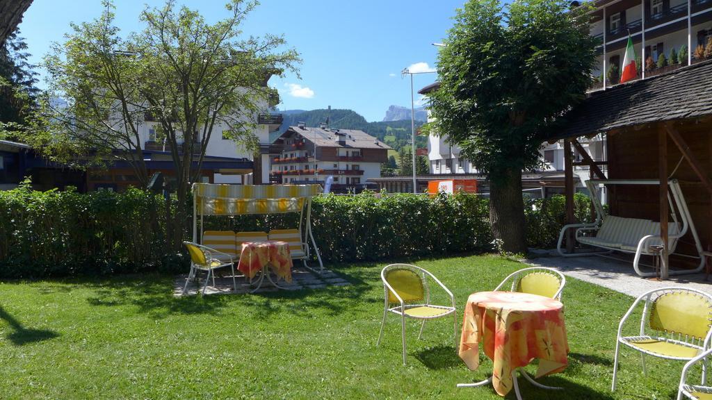 Hotel Bellaria - Cortina dʼAmpezzo Dış mekan fotoğraf